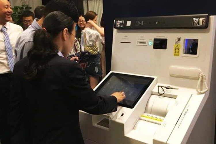 廣電運(yùn)通中標(biāo)上海浦東發(fā)展銀行2019年度智能儲物柜設(shè)備采購項(xiàng)目
